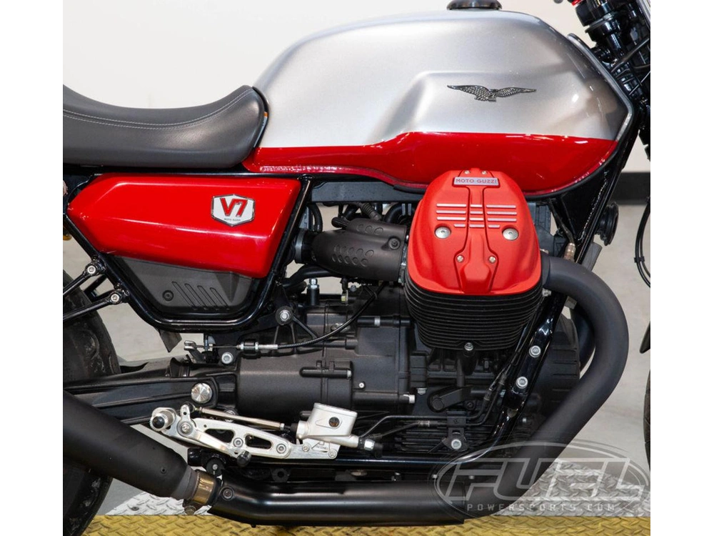 2024 Moto Guzzi V7 Stone Corsa alt