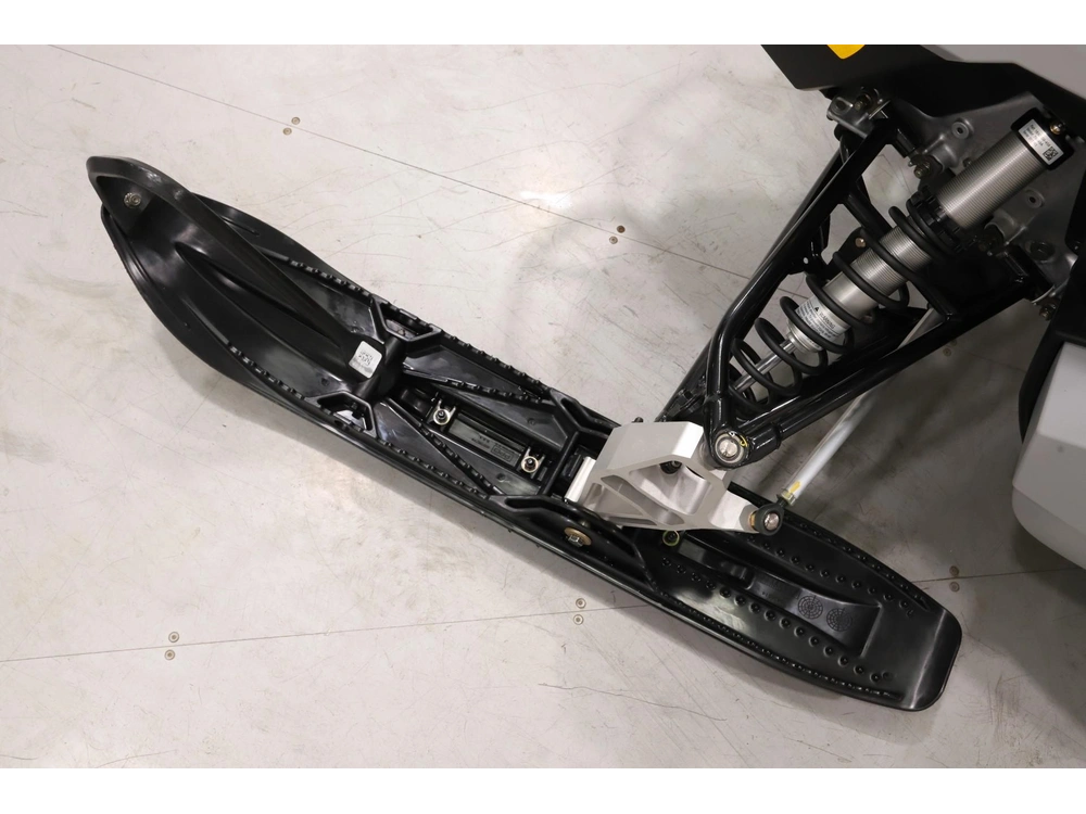 2026 Polaris Indy 550 Voyageur Lxt Es Northstar alt