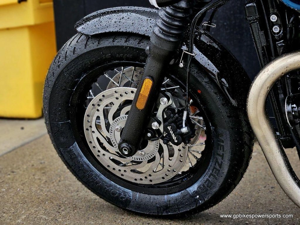 2026 Triumph Bonneville Bobber Interstellar Blue