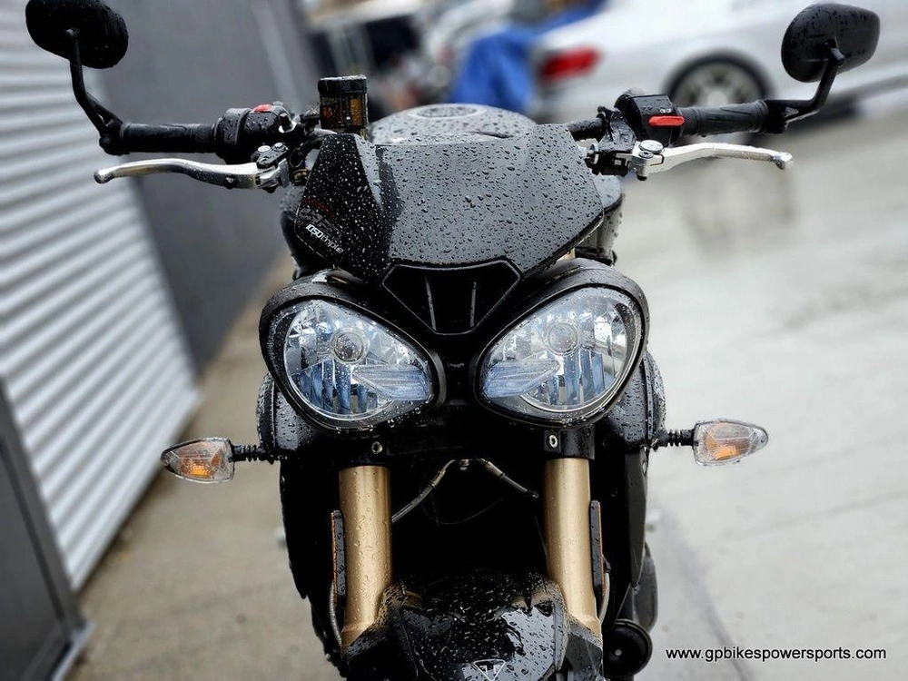 2019 Triumph Speed Triple S Jet Black