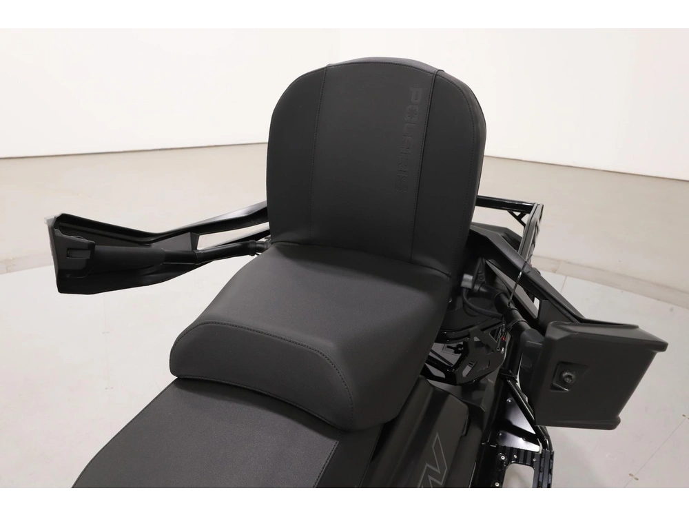 2025 Polaris 650 Titan Adventure 155 1.8 - Wide Track alt
