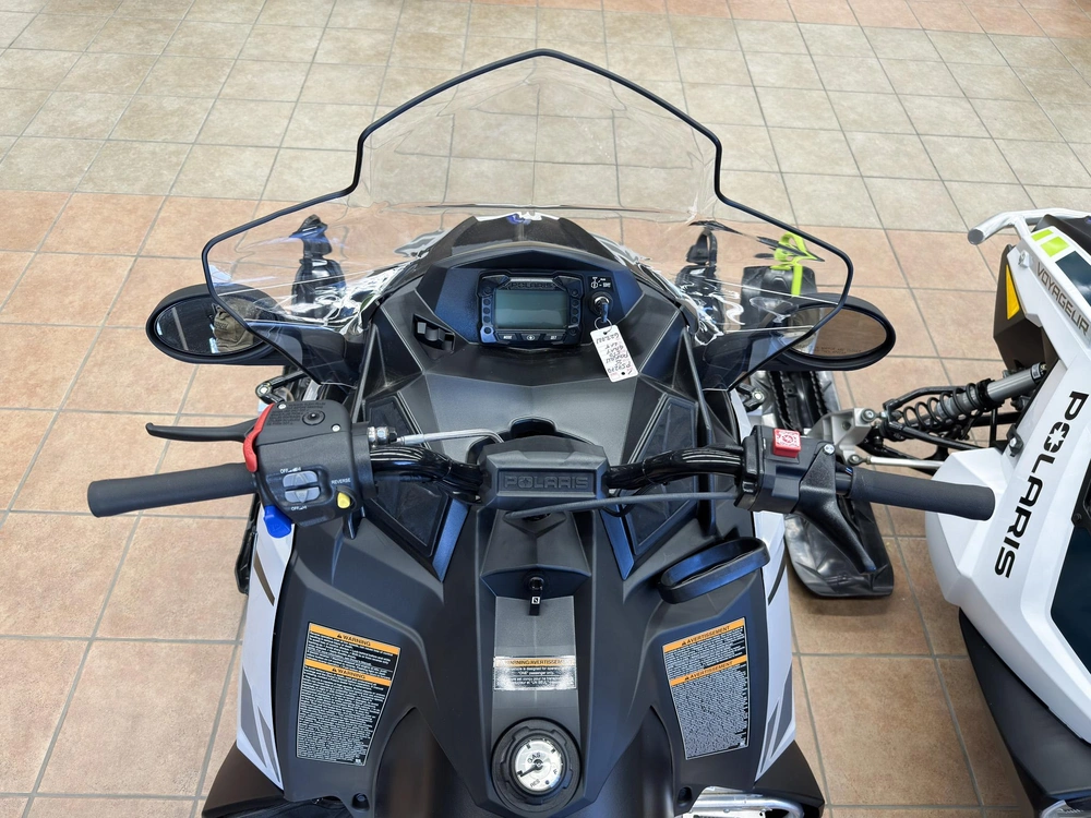 2025 Polaris 550 Voyageur Lxt Es