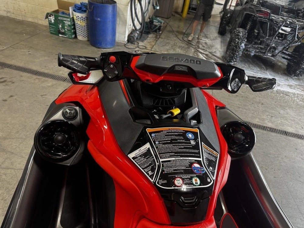 2020 Sea-doo Rxt®-x® 300 Ibr & Sound System Eclipse Black And Lava Red
