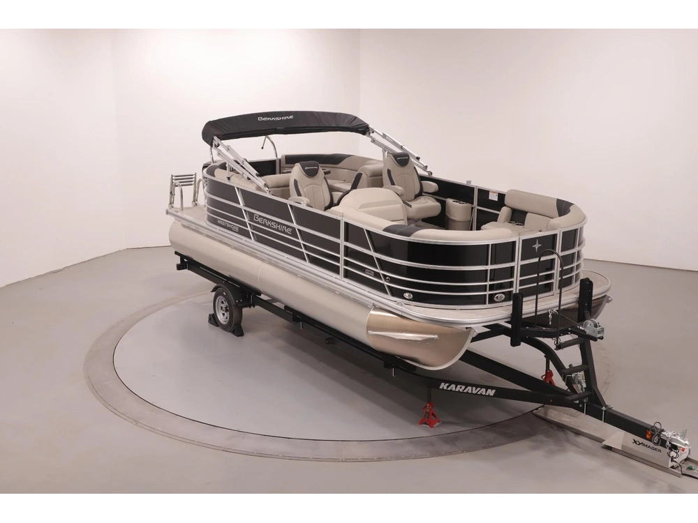 2023 Berkshire 22' Radius Pontoon W/ 90hp - Easy Financing alt