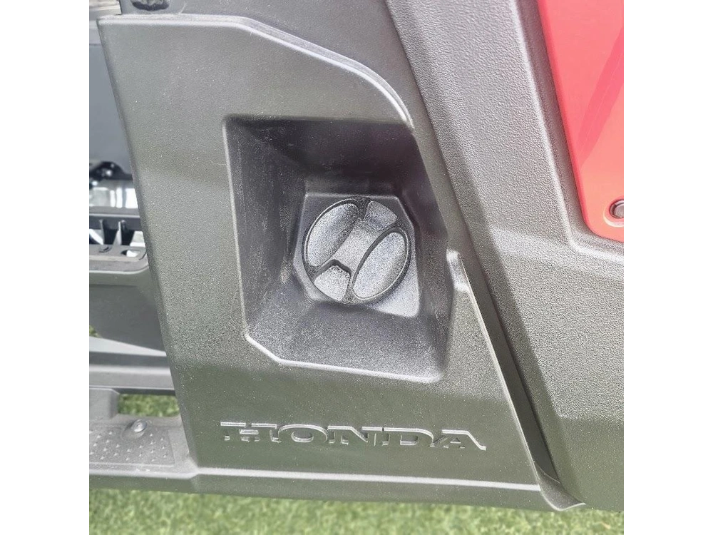 2026 Honda Pioneer 1000 3p Deluxe