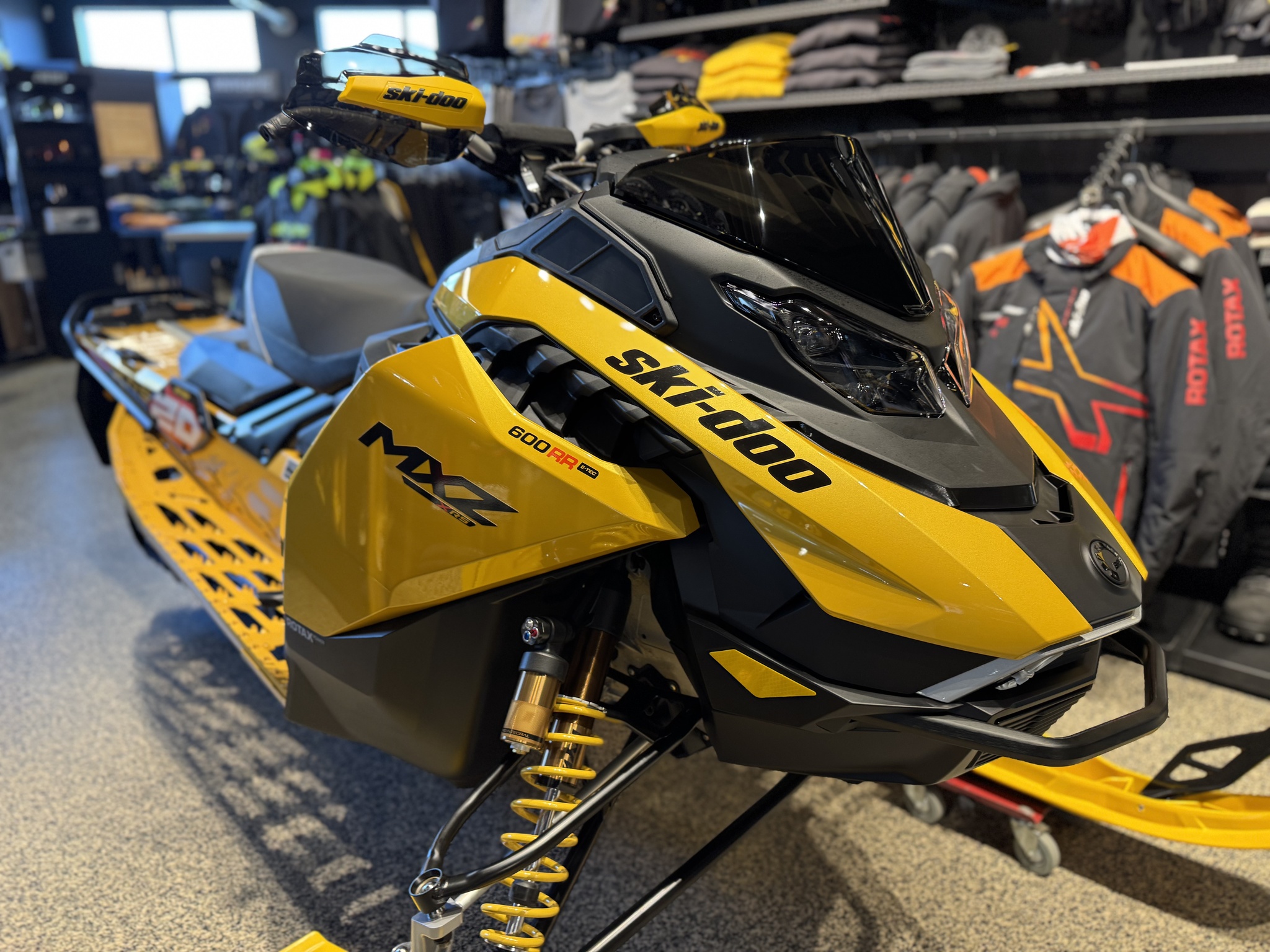 2027 Ski-Doo MXZ XRS COMPÉTITION 600RR