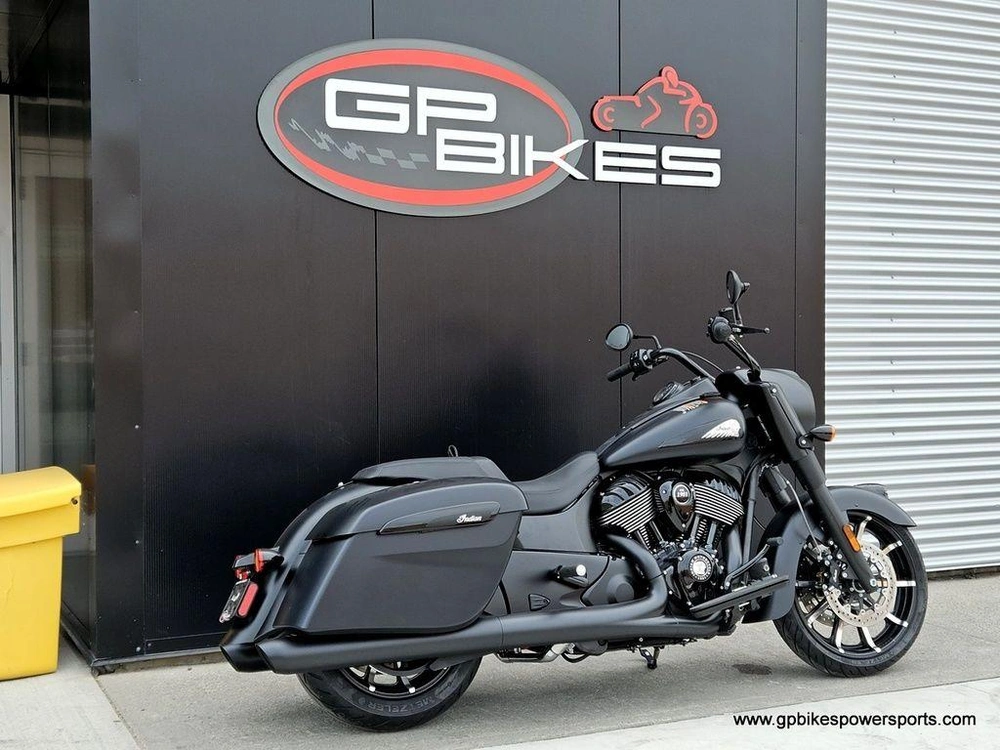 2026 Indian Motorcycle Springfield ® Dark Horse® Black Smoke