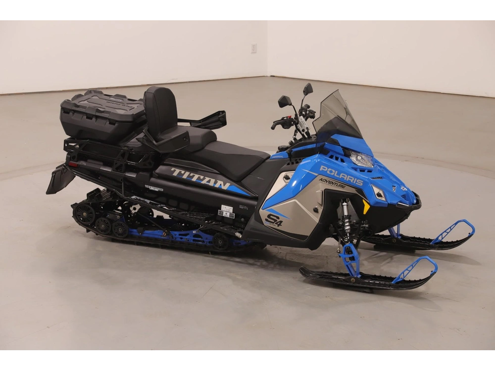 2027 Polaris Prostar Titan Adventure Ultimate 1.8 alt