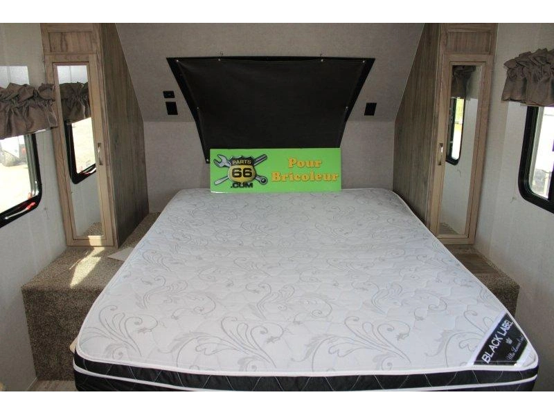 Forest River Palomino 211bh 2020 alt