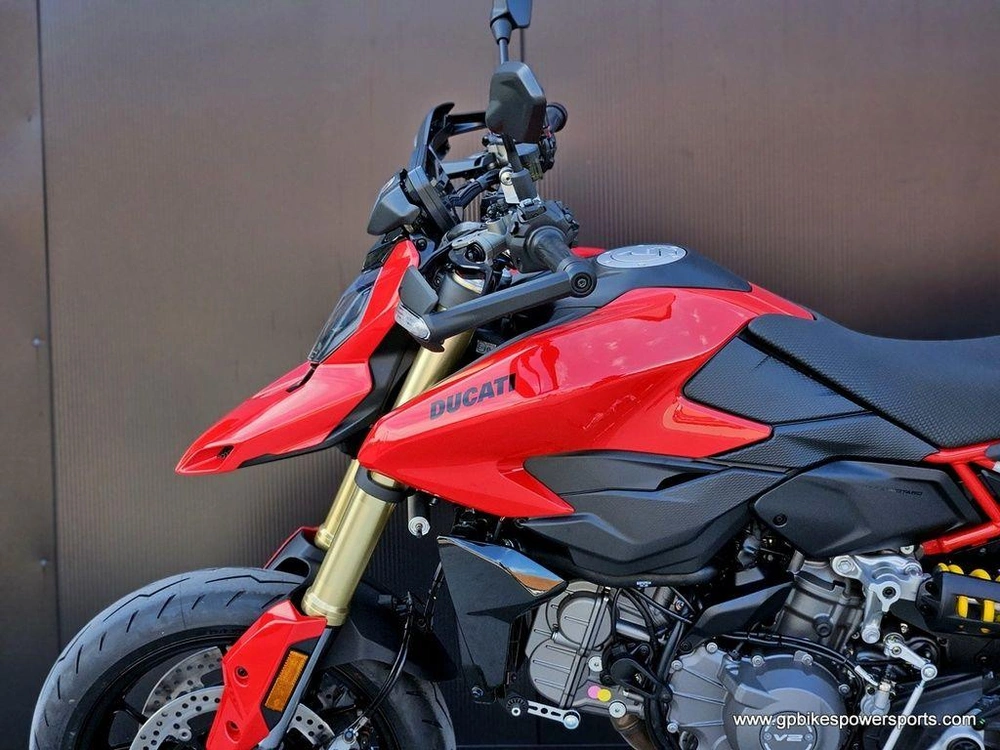 2026 Ducati Hypermotard V2