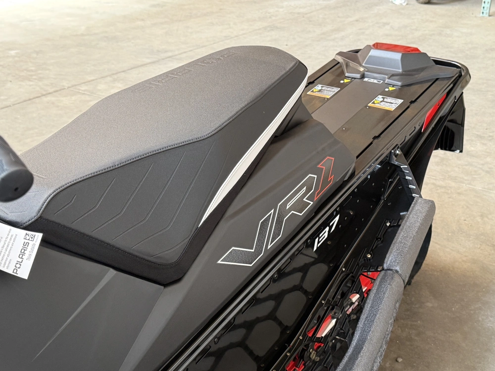 2027 Polaris Patriot Boost Indy Vr1 Dynamix 137 1.35 Cobra R Rated Track