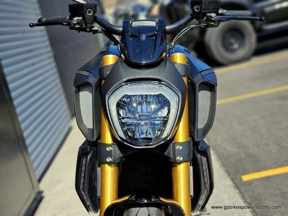 2022 Ducati Diavel 1260 S Total Black