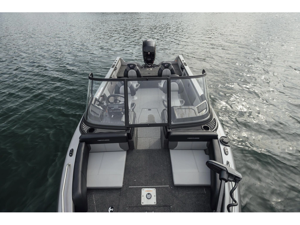 2027 Crestliner 1850 Sportfish alt