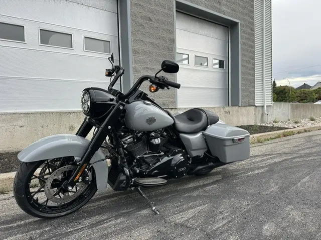 2025 Harley-Davidson Road KingFLHRXS