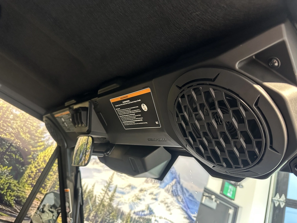 2027 Can-am Defender Limited Cab Hd11 alt