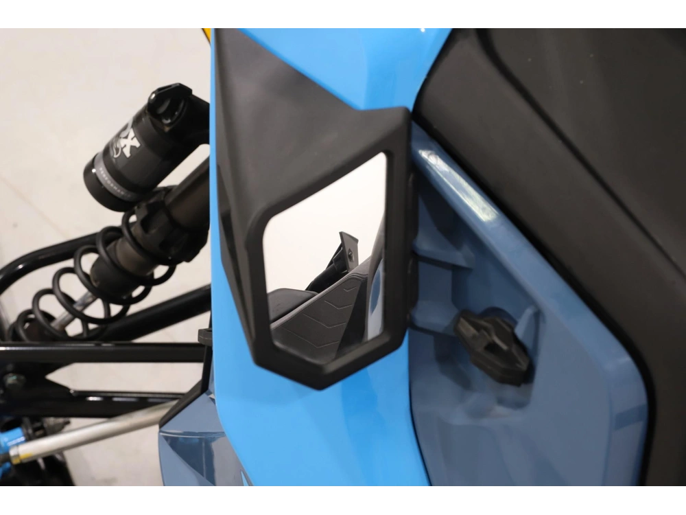 2024 Polaris 650 Indy Adventure 137 alt