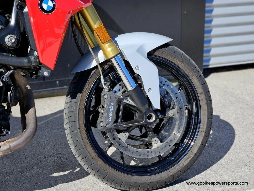 2021 Bmw F 900 R Hockenheim Silver Metallic / Racing Red