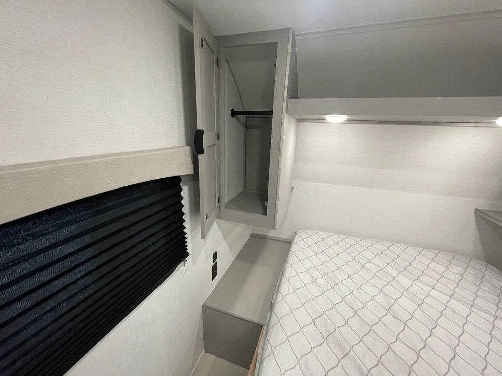 2026 Coachmen Clipper 17fq