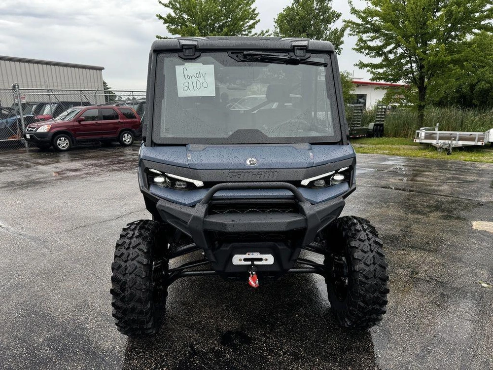 2026 Can-am Defender Limited Hd11