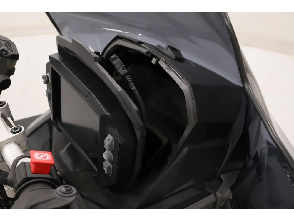 2024 Polaris Prostar S4 Indy Adventure 137 alt