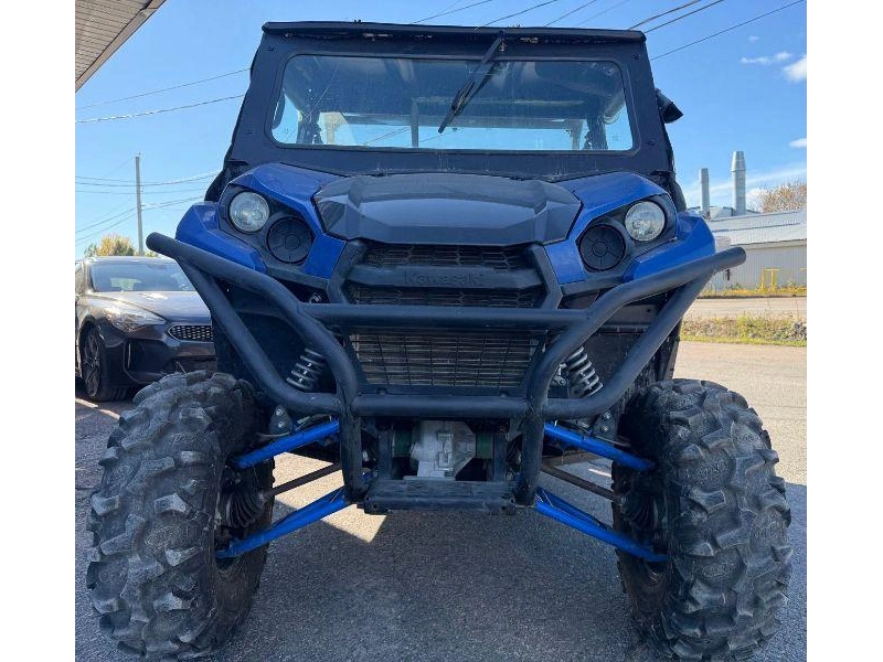 Kawasaki Teryx 800 2022 alt