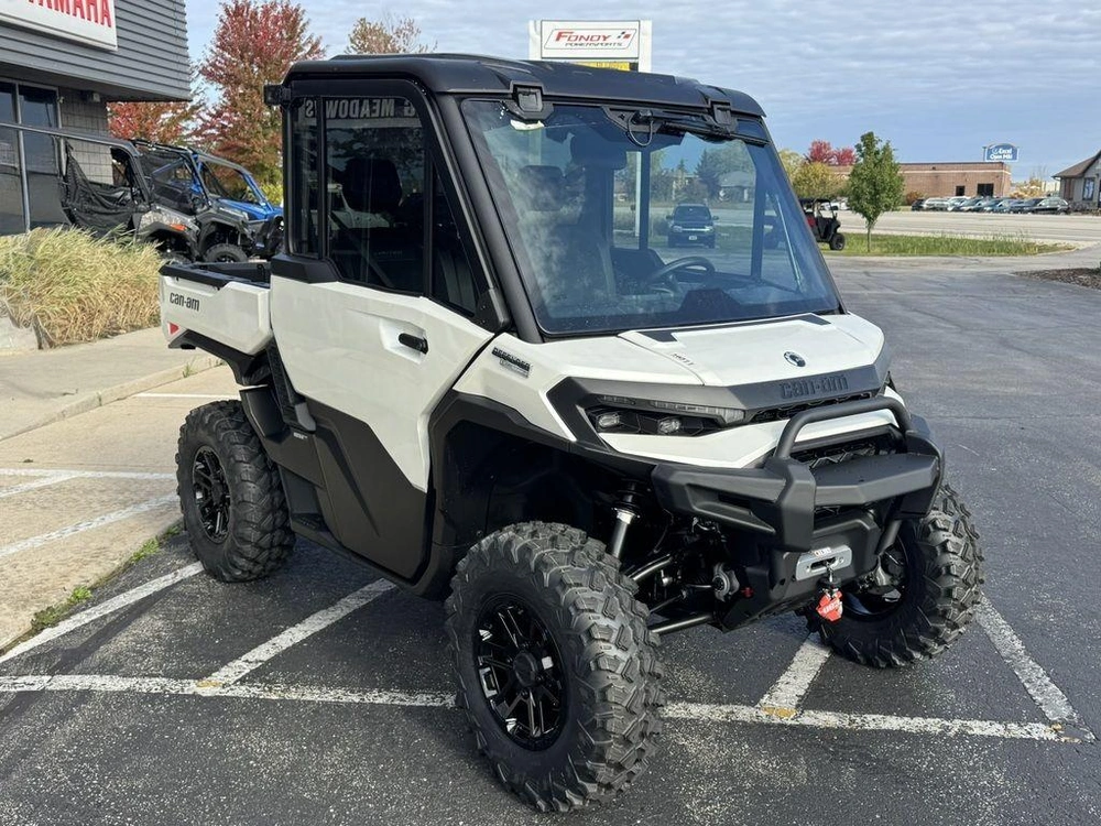 2026 Can-am Defender Limited Hd11