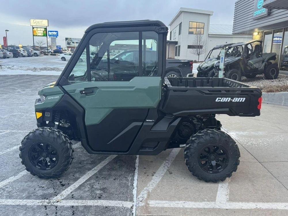 2026 Can-am Defender Dps Cab Hd10