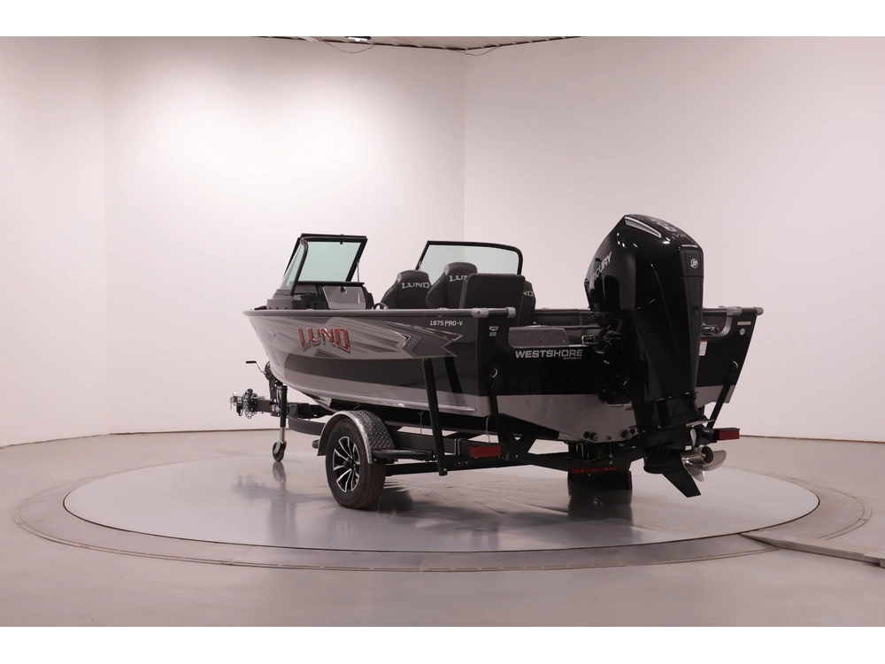 2026 Lund Boat Co 1875 Pro V Sport alt