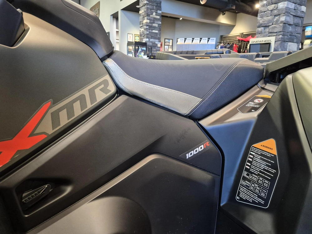 2027 Can-am Outlander Xmr 1000r Loft Green Satin