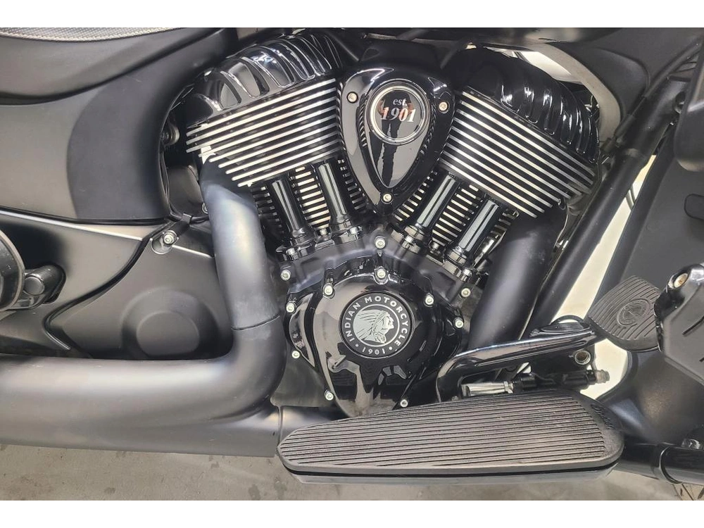 2023 Indian Motorcycle Roadmaster Dark Hors alt