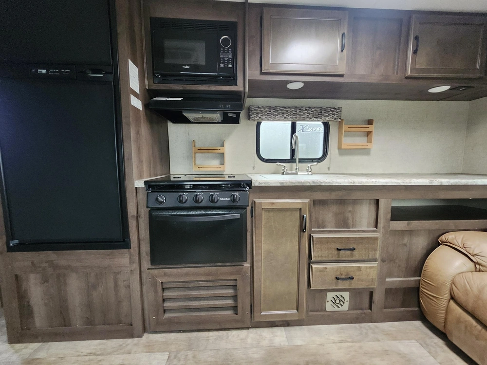 2017 Kz Connect 241 Rlk