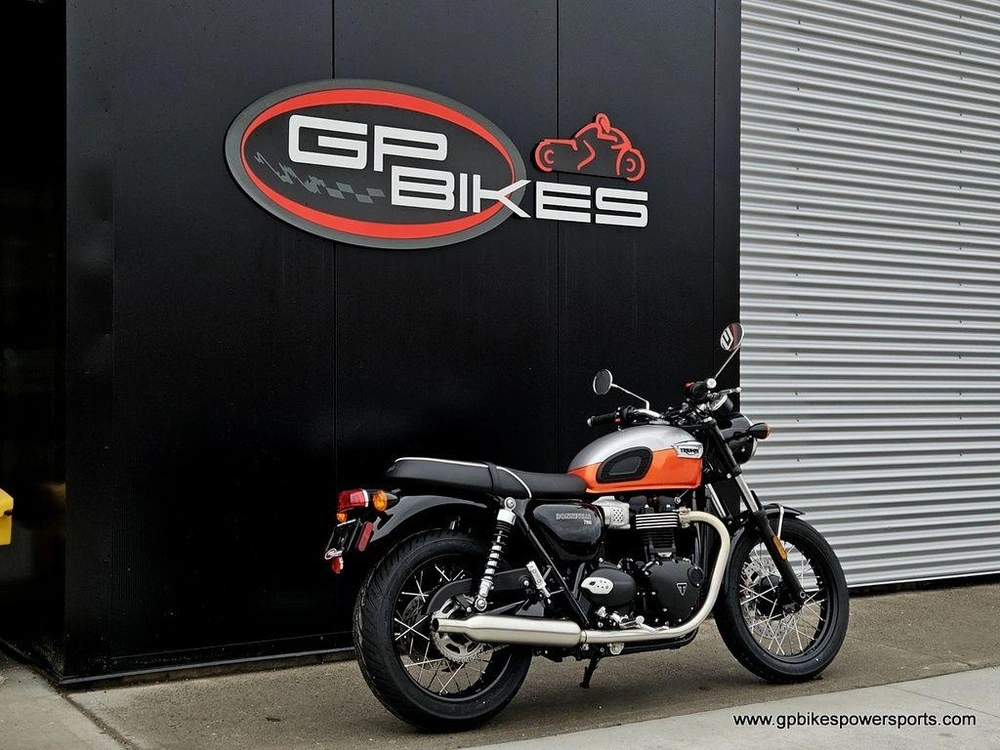 2025 Triumph Bonneville T100