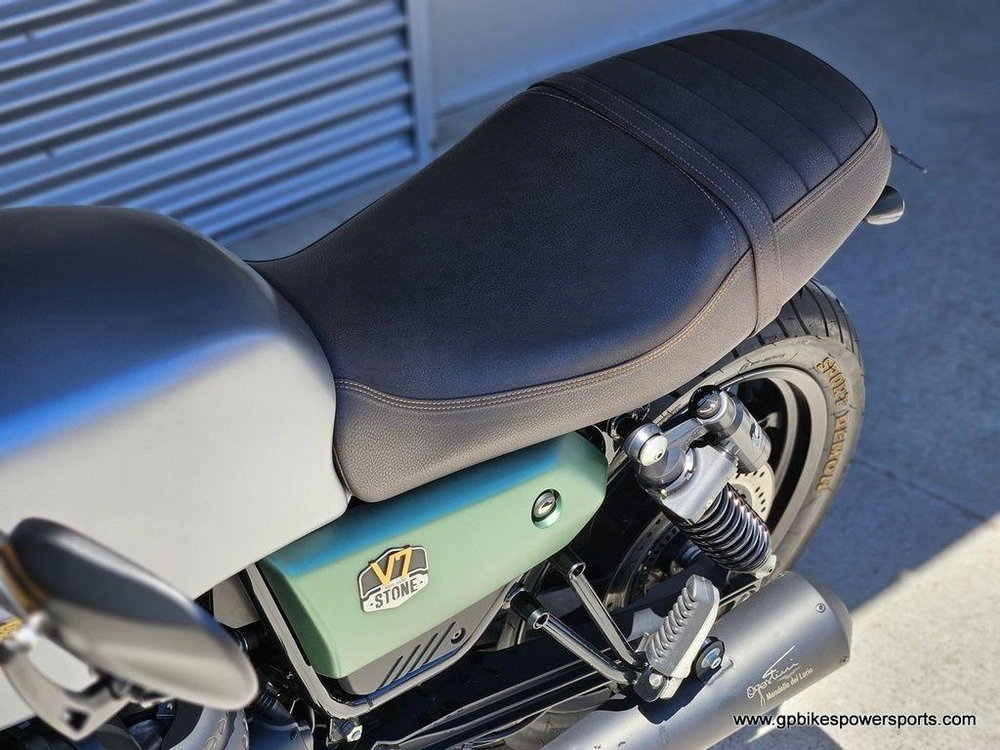 2021 Moto Guzzi V7 Stone Centenario E5