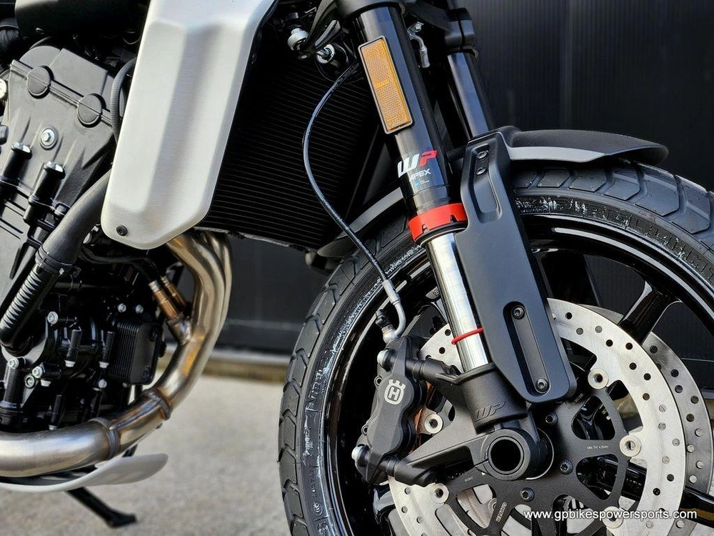 2025 Husqvarna Svartpilen 801