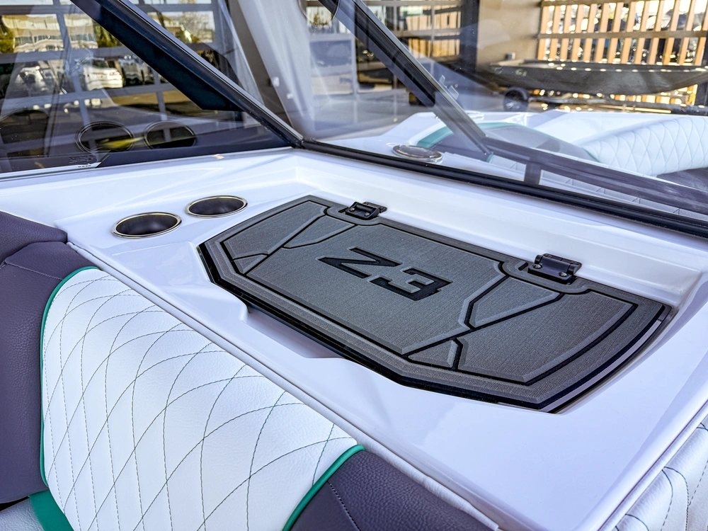 2027 Tige Boats Z3 alt