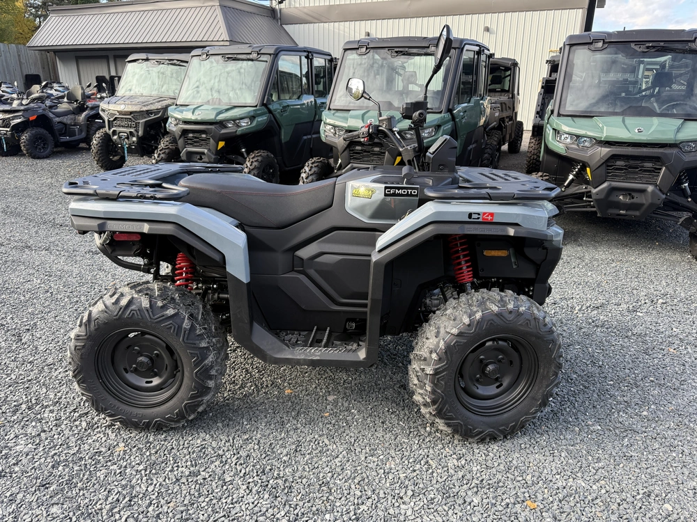 2027 Cfmoto C4 alt