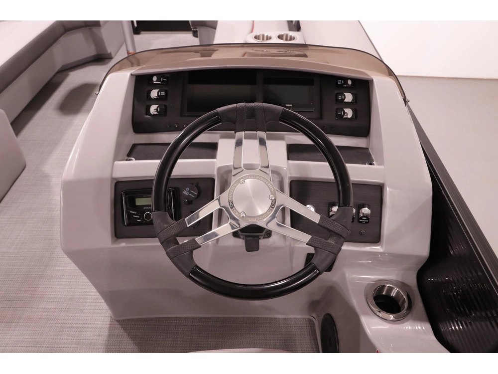 2024 Other 26l Stern Radius Top Deck With Slide alt