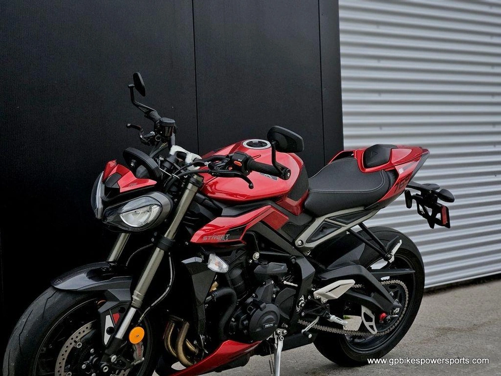 2024 Triumph Street Triple 765 Rs Carnival Red
