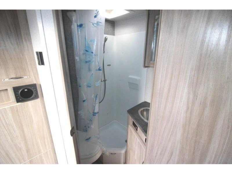 2023 Winnebago Minnie 1808fb