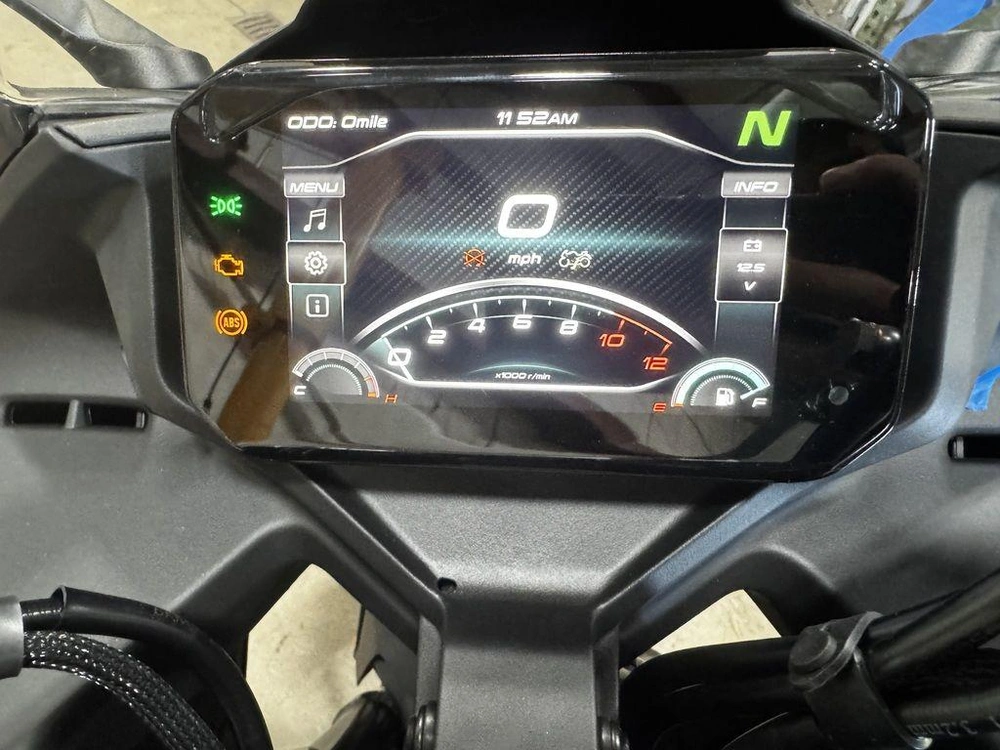 2026 Cfmoto 300ss