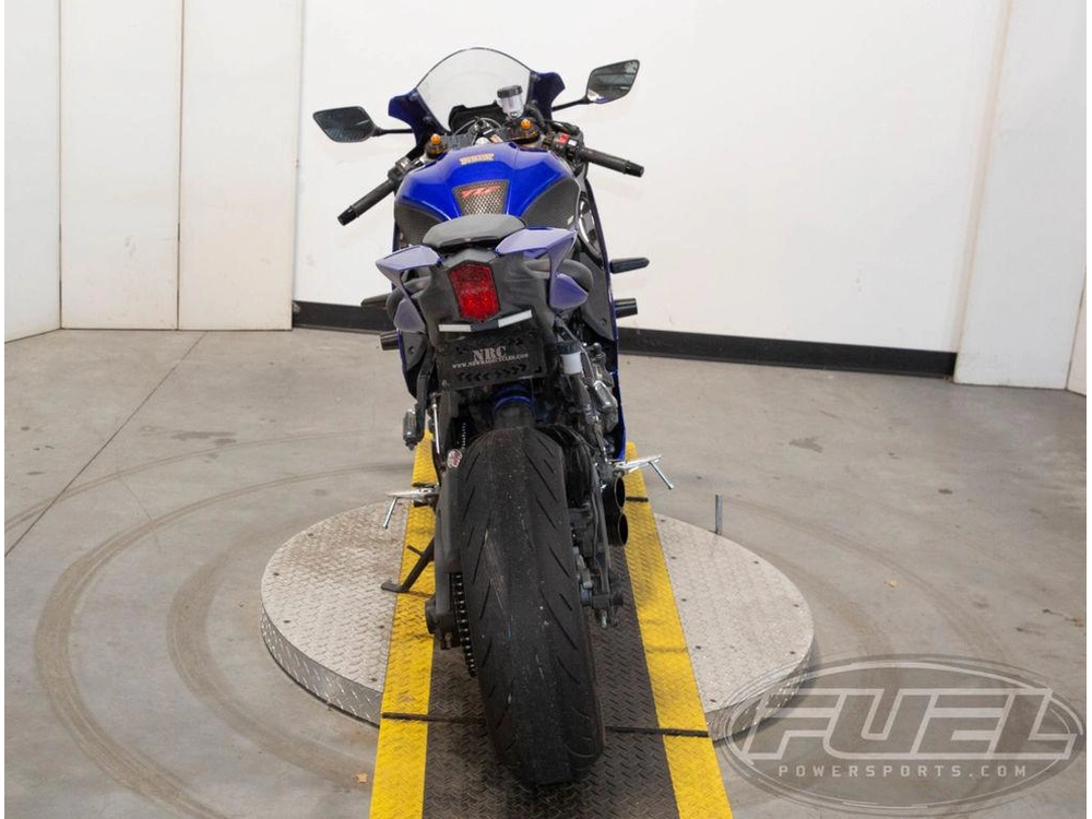 2025 Yamaha Yzf-r7 alt