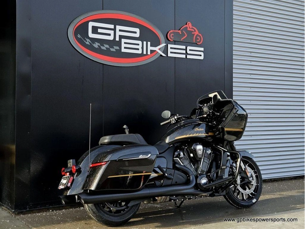 2026 Indian Motorcycle Challenger® Dark Horse® 112 Black Crystal W/black Metallic & Championship G