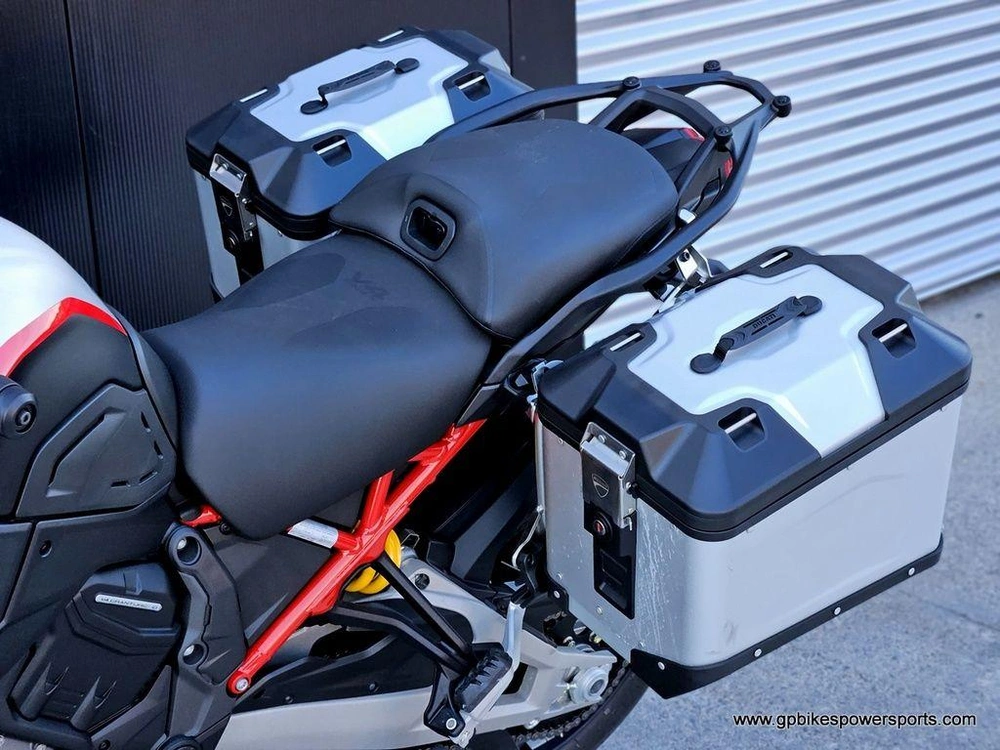 2025 Ducati Multistrada V4 Rally Travel & Radar Spoked Demo