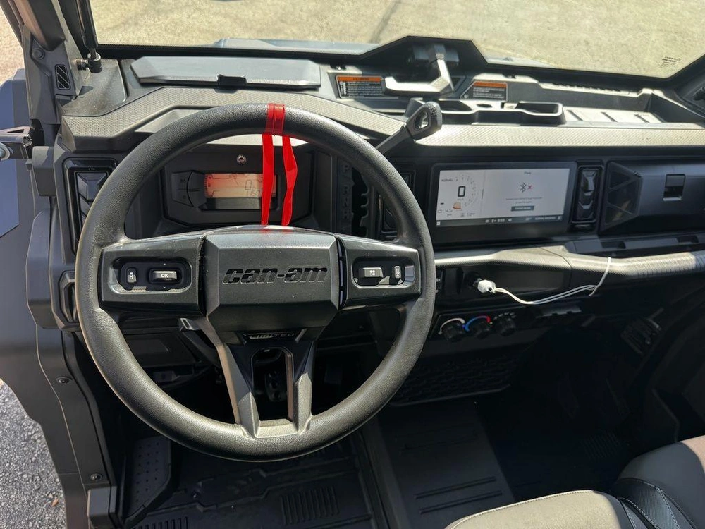 2026 Can-am Defender Max Limited Hd11
