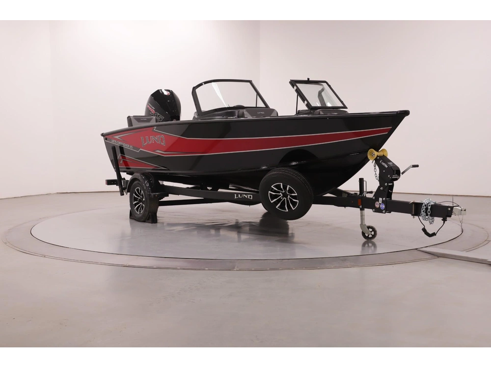 2026 Lund Boat Co 1875 Crossover Xs alt