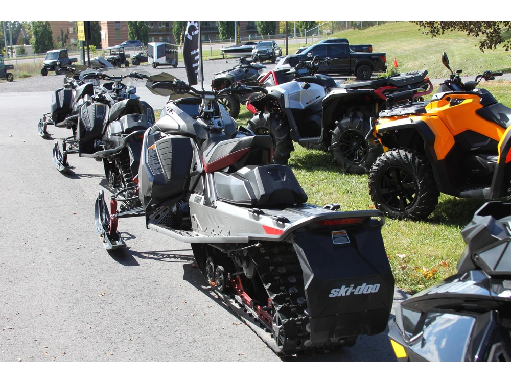 2023 Ski-doo Renegade Xrs 850 Etec W. Smart Shox And 10.25 Touchscreen alt