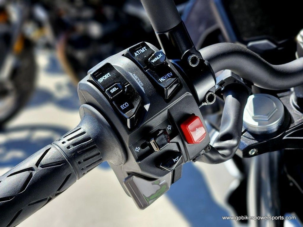 2024 Kawasaki Z7 Hybrid