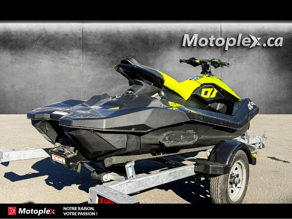 2023 Sea-doo Spark Trixx *deal Fin Saison alt