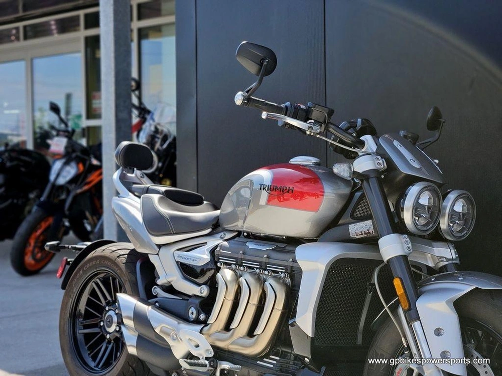 2023 Triumph Rocket 3 R Silver Ice Cranberry Red