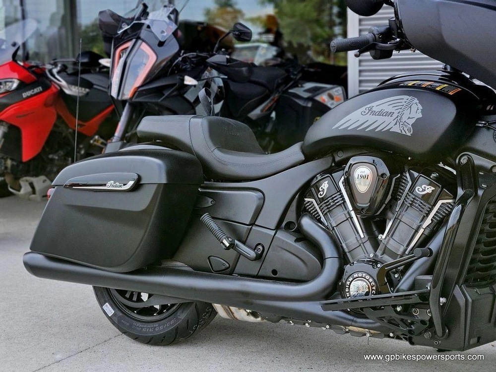 2026 Indian Motorcycle Chieftain® Powerplus Dark Horse® Black Smoke